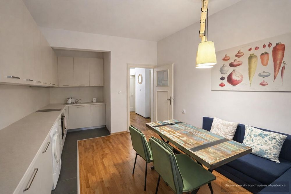 Продава се Тристаен апартамент в Пловдив, Център - 86 кв.м за 1541 €/кв.м - Снимка #1