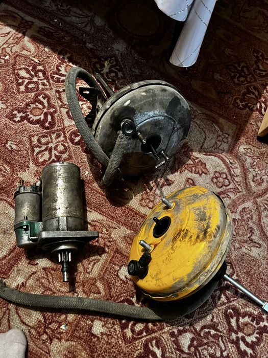 Продам стартер ваз, вакумник тормозов