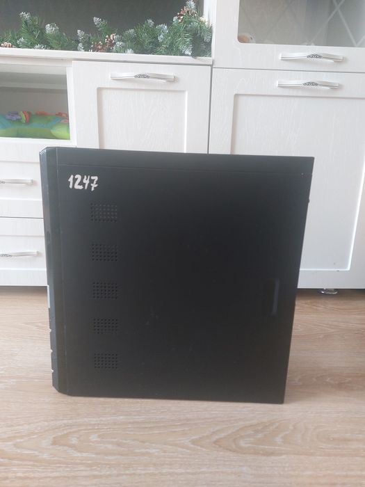 Продам корпус для ПК с cd-rom