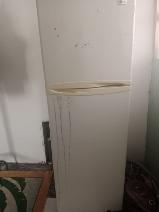 Продаю газовый плита холодильник