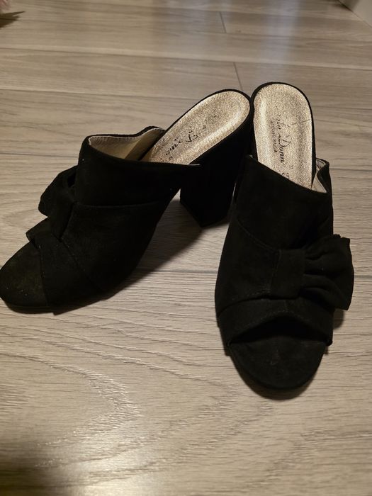 Saboti din piele negri  38