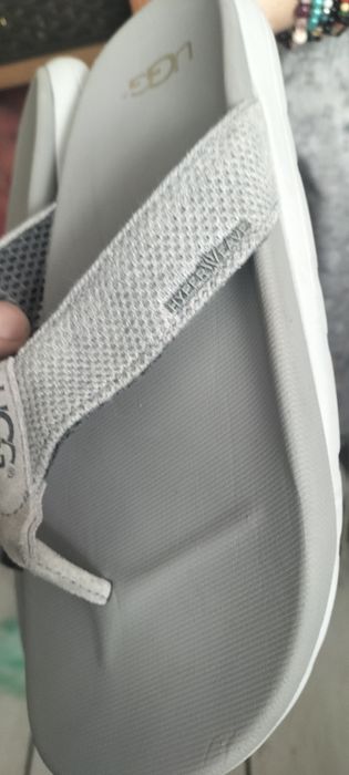 Papuci UGG 42...