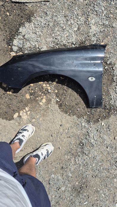 Оригинален Ляв калник за Пежо 206 98- 2005г