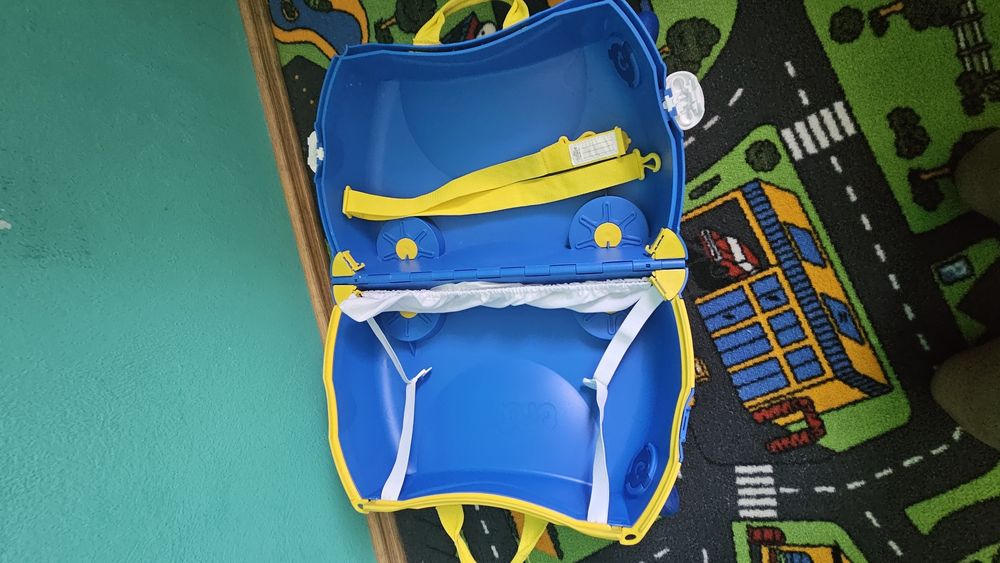 Trunki police - valiza pt copii
