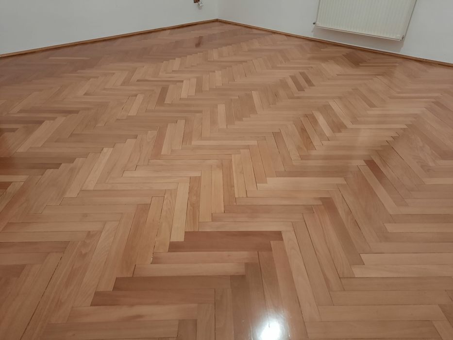 Parchetari,raschetam,montam,lacuim,slefuim,reconditionam orice parchet