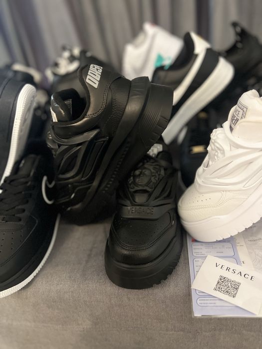 adidasi 1 la 1 nu trimit pe curier cine vrea  locuiesc in craiova