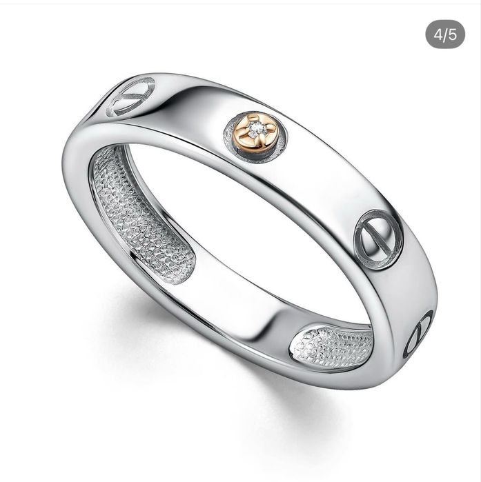 Продам новое кольцо серебро