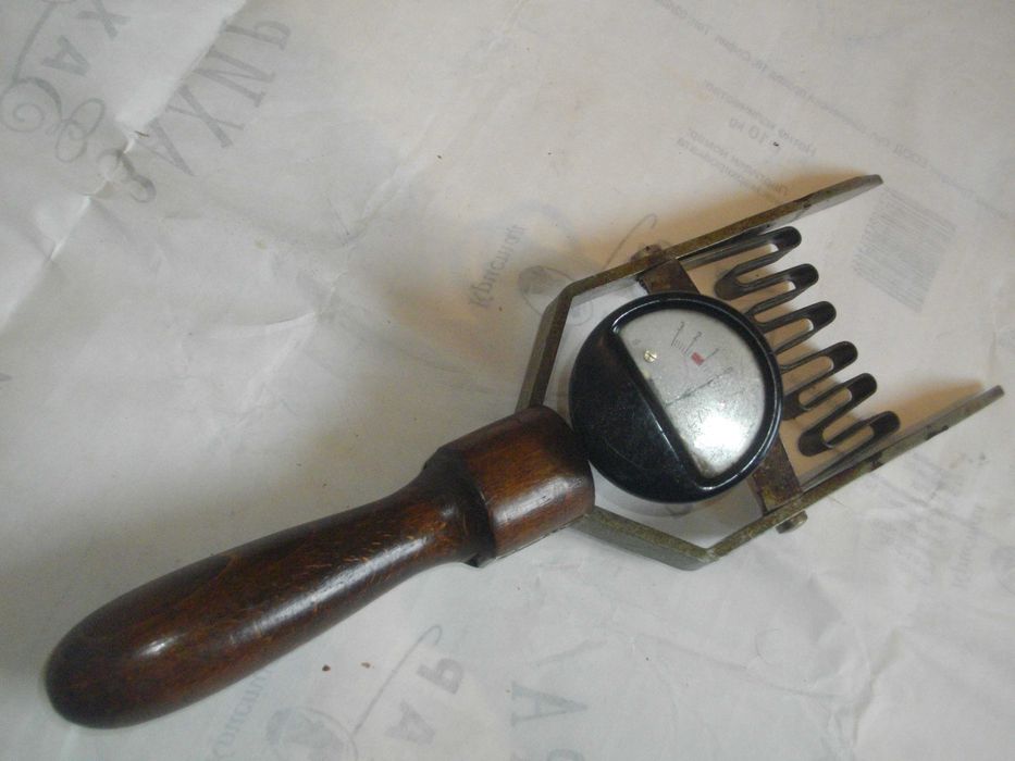 Товарна вилка Понижаващ трансформатор 24V Зарядно Отоплител СтартерKIA