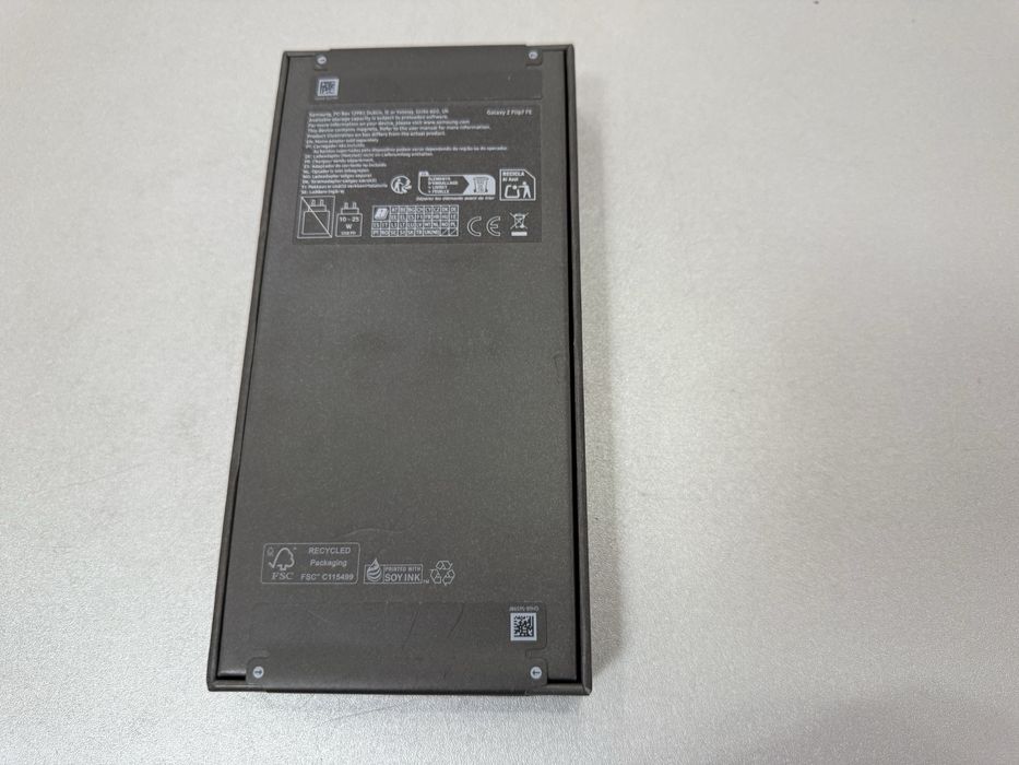 Samsung Galaxy Z Flip 7 FE, 128 gb, 8 gb ram, 5g, Black, nou la cutie