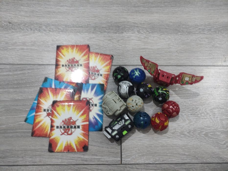 Старые игрушки Бакуган