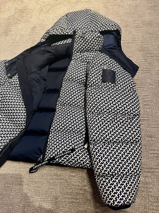 Tory Burch noua cu eticheta