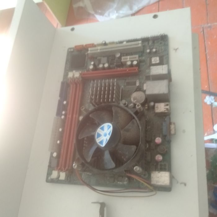 Комлектущий компютеру