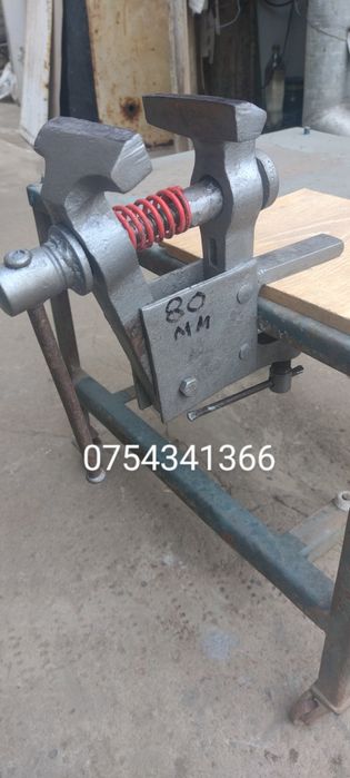 Menghina lăcătuș - forja-instalator