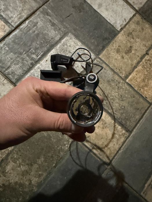 bosch smart suport de telefon cu incarcare  far supernova  acid