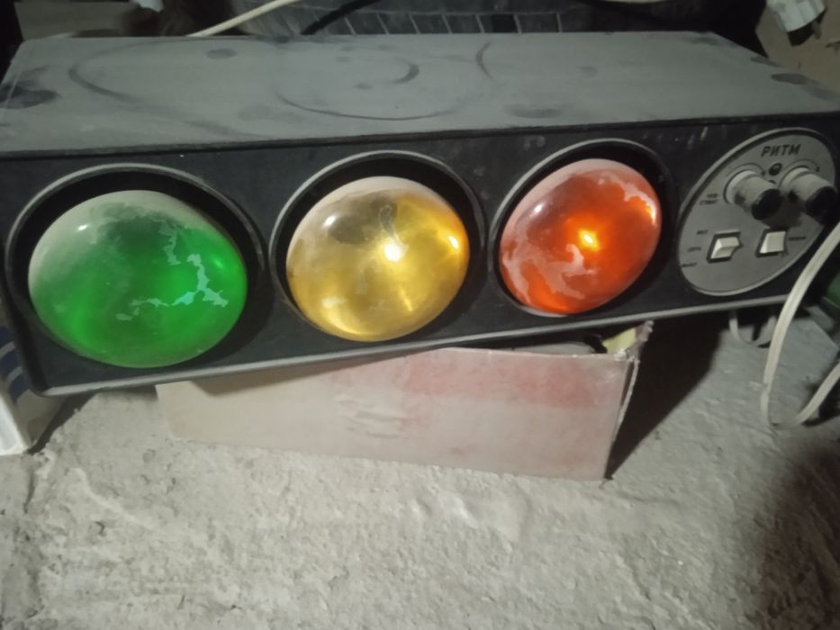 Svetomuzika qurilmasi