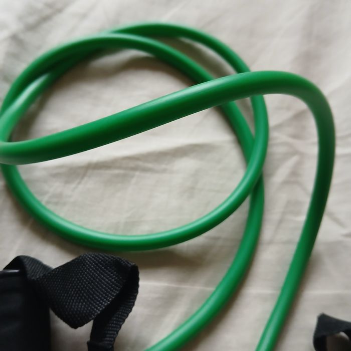 Banda de rezistenta cu manere, latex ecologic, verde, 140cm,noua