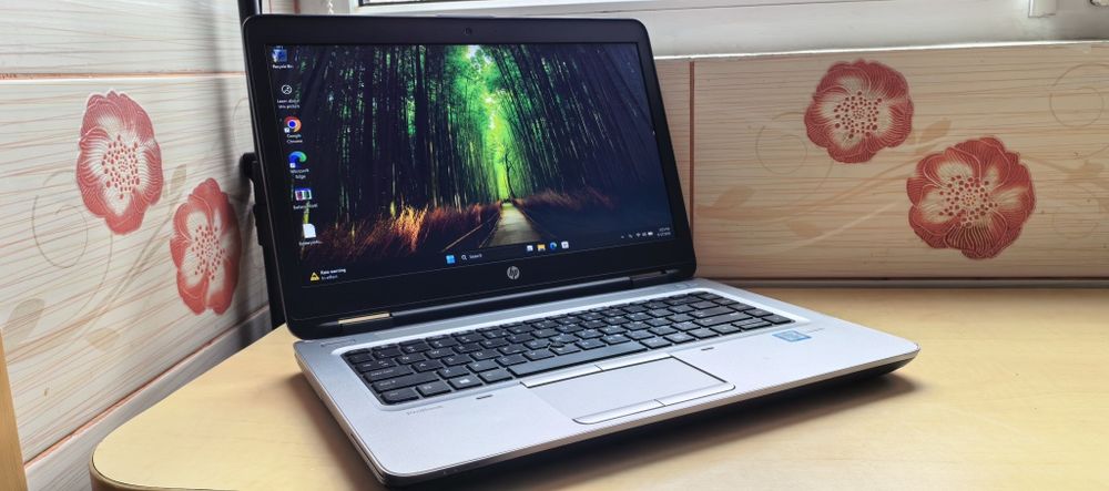 Laptop HP PROBook 640 G2_14"_i5 vPRO 6300U_8GB DDR4_SSD 128GB_SIM 4G_5-6h Bateria (100% Health)