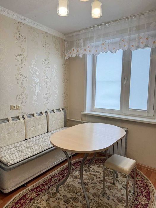 9 мкр, квартира 2 ком. 52 кв