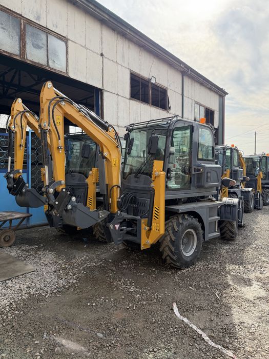 Экскаватор погрузчик 2026