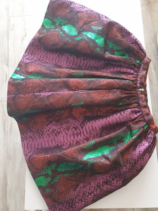 Ефектна дизайнерска пола House of Holland.