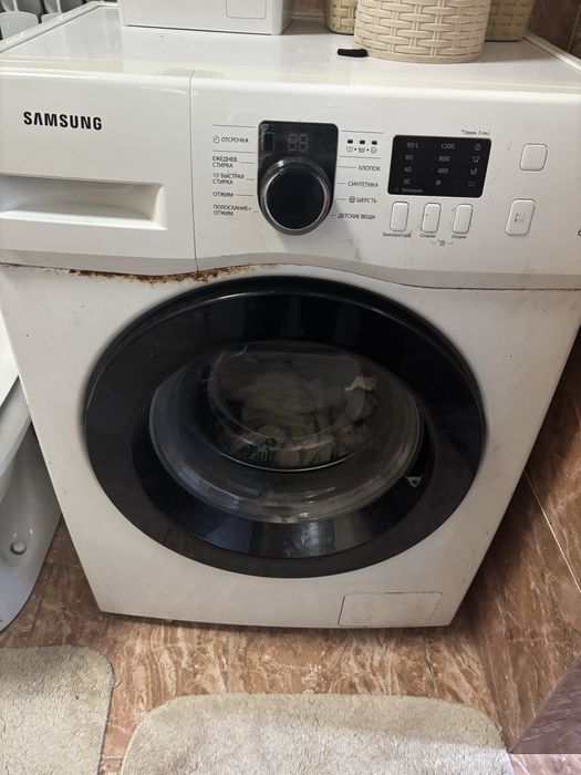 Продам стиральную машину