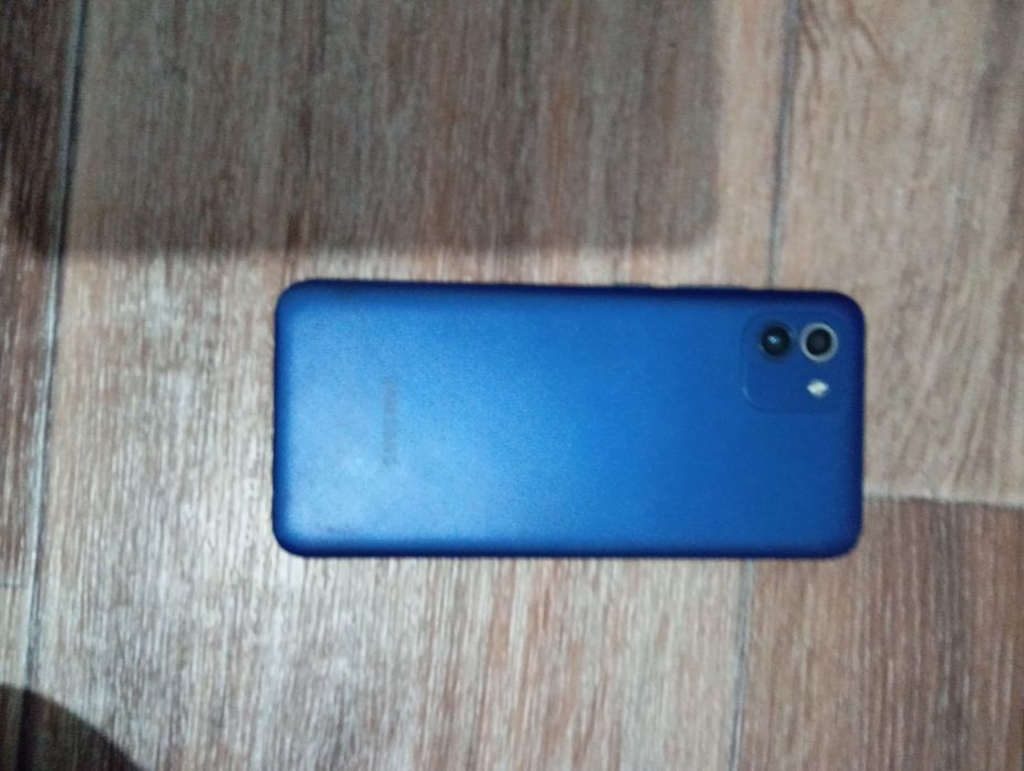 Продам телефон на запчасти