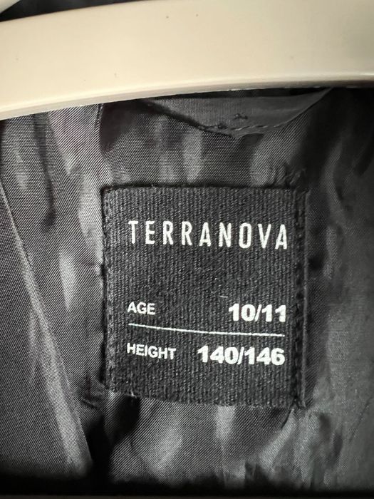 Зимно яке на марката Terranova