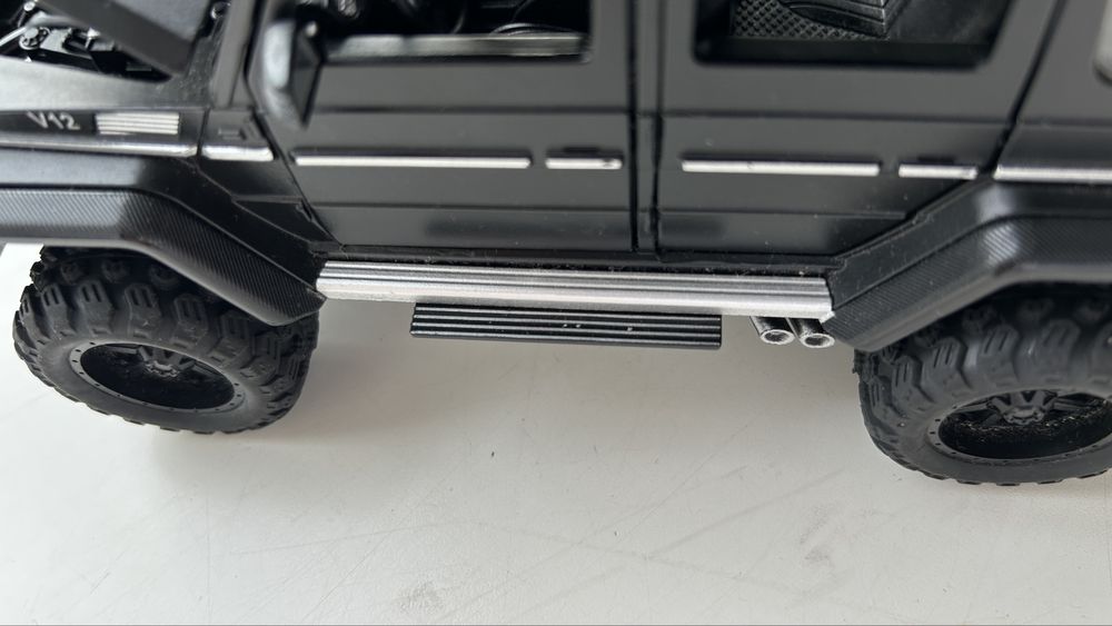 Продам металические машинки