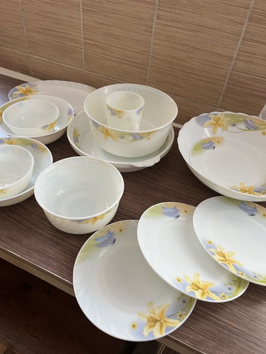 Сервиз столовый.