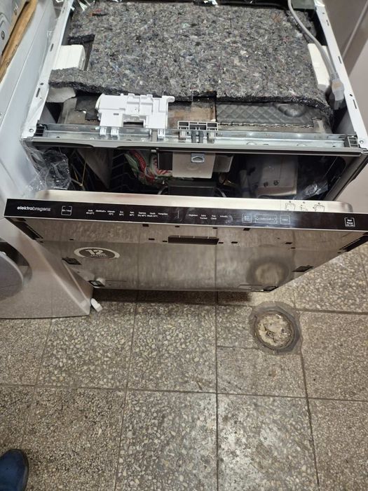 Съдомиялна за пълно вграждане 60см нова