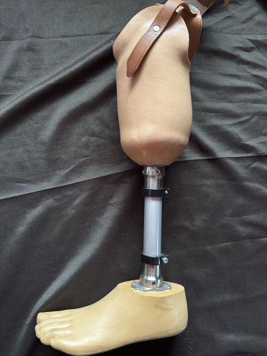 Proteza amputatie gamba