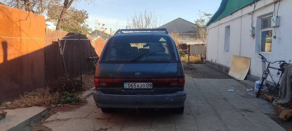 Тойота превия 1.700