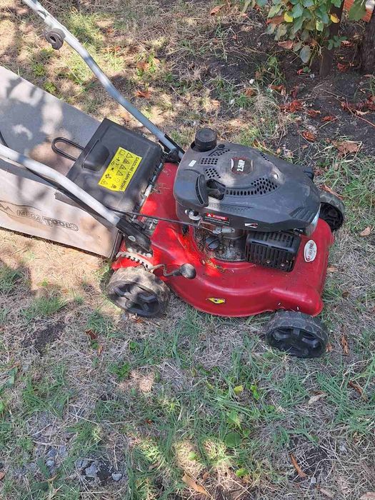 Бензинова косачка