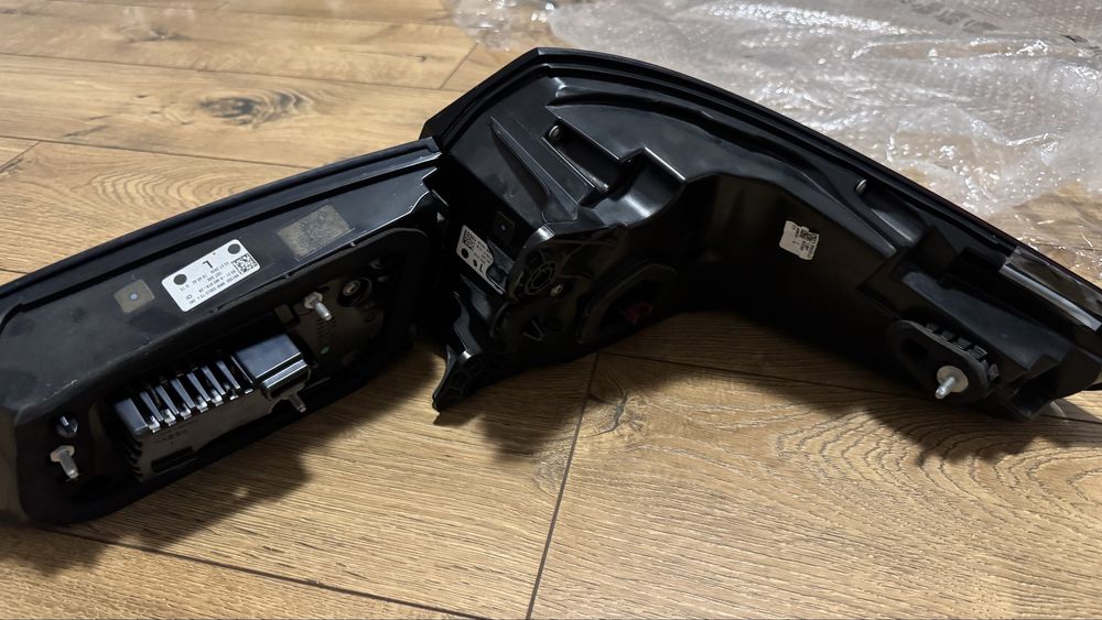 BMW G30 LCI оригинални стопове USA