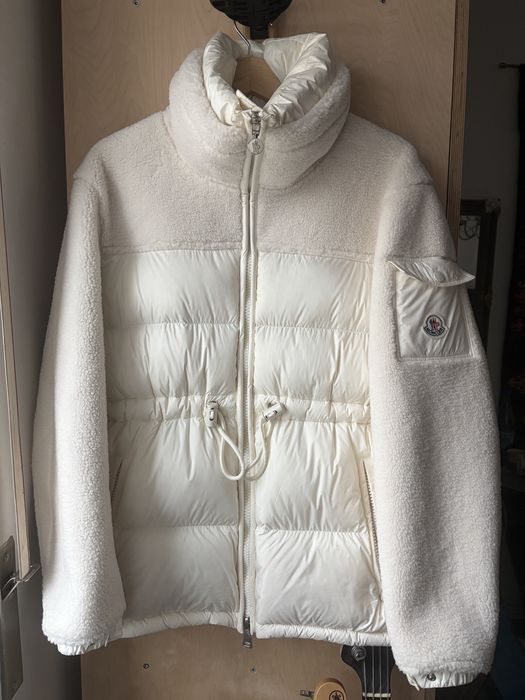 Geaca alba Moncler