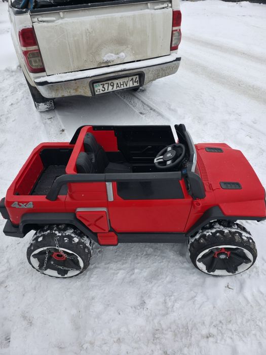 Продам детская машинка, быстрая машинка, детская