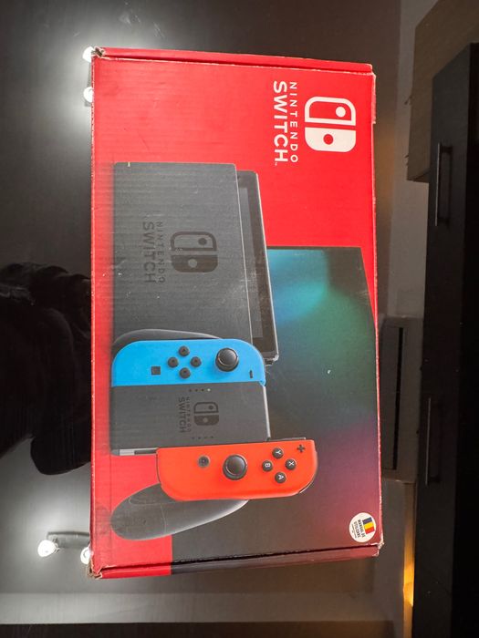 Nintendo Switch aproape nou
