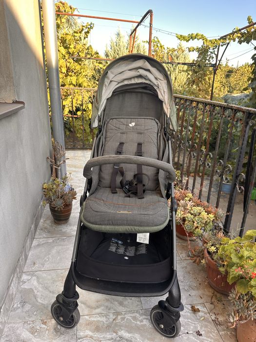 Carucior joie tourist