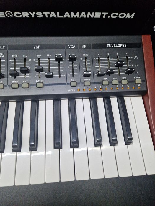 Sintetizator Behringer DEEPMIND 12 + boxe