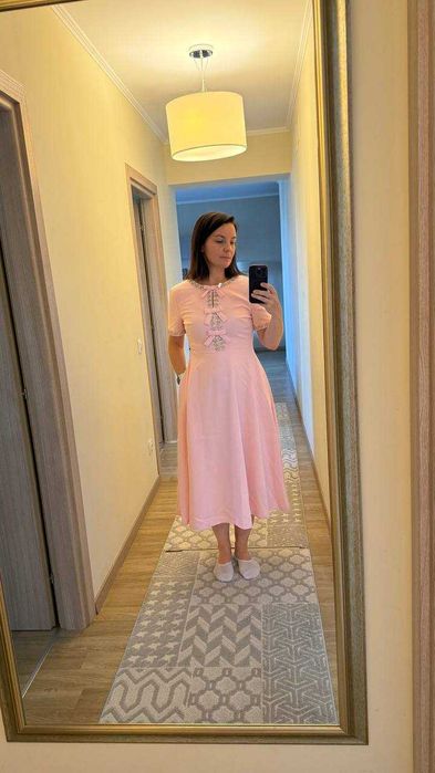 Rochie elegantă, croială flatană