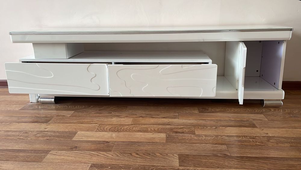 Тумба напольная под телевизор