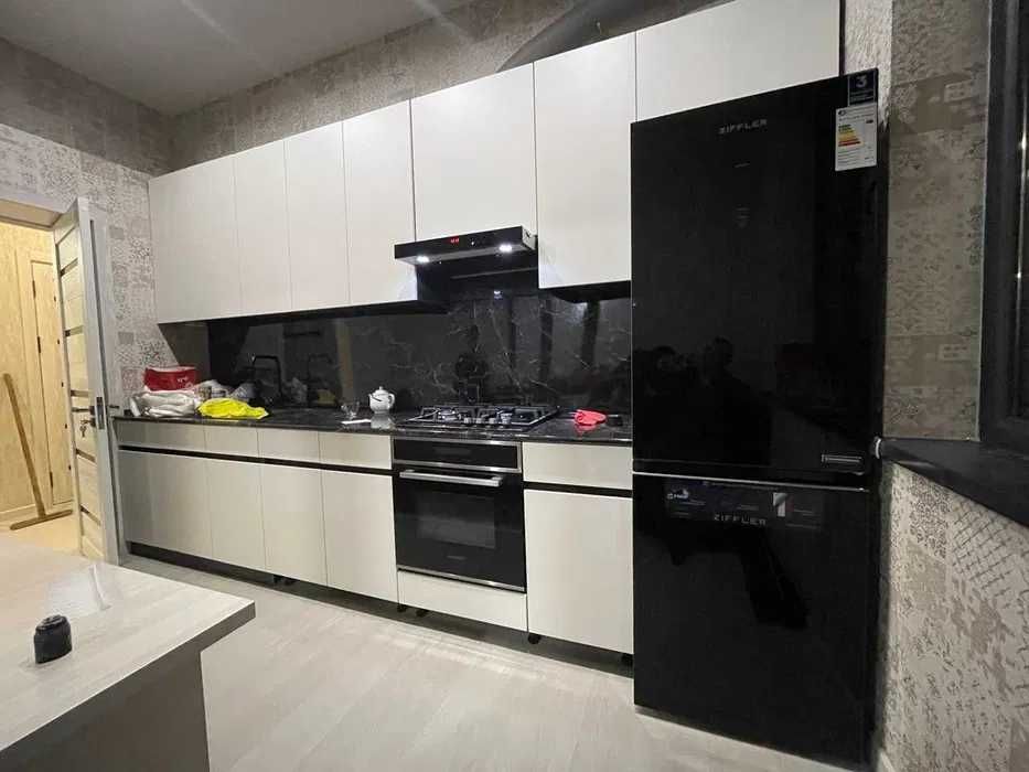 5 Комнта 2 сотих Уй сотилади 200 м2 Янгихаёт туманида метро ёнида