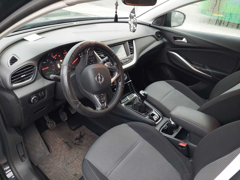 Opel grandland x - stare impecabila