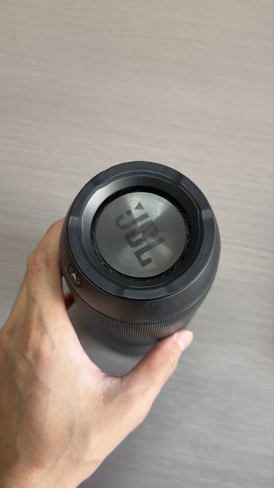Продается колонка JBL PULSE 2