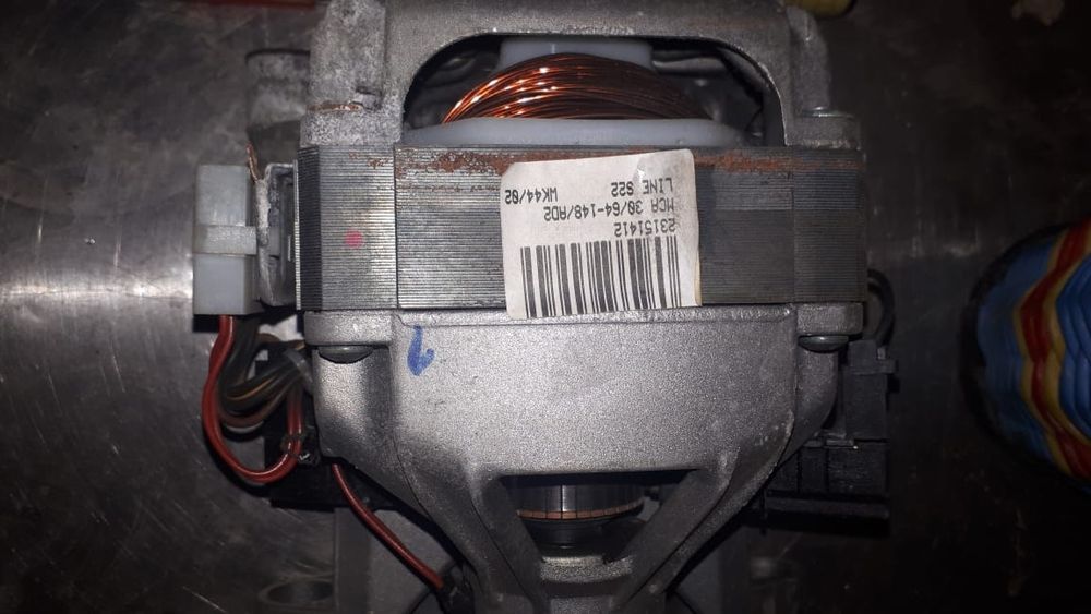 Мотор от стиральной машины (оригинал) W104T (EX) indesit