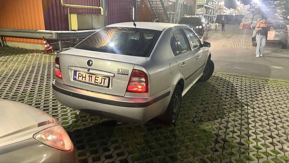 Vand Skoda Octavia 1.6 benzina