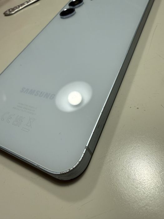 Samsung A55 5G телефон