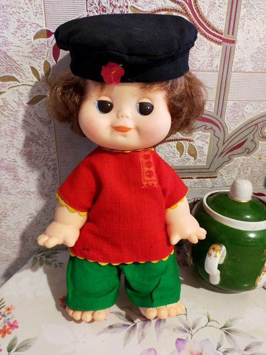 Продам кукол Испания новые. Куклы листайте.