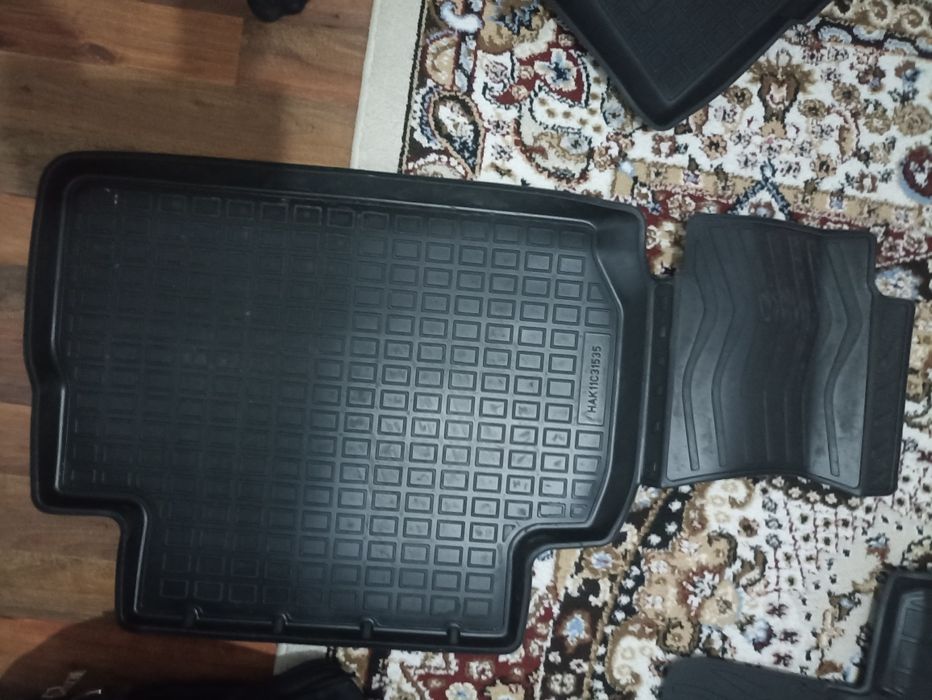 Полик Санта фе 2025