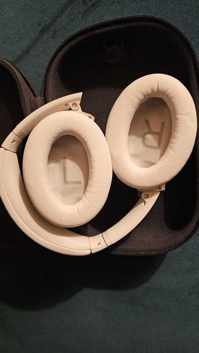 CASTI BOSE QuietComfort Headset Wired & Wireless Bluetooth 5.1 Bej